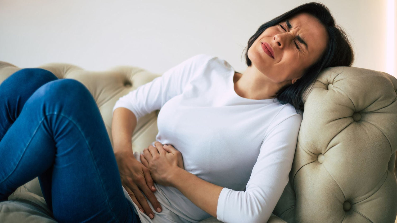 Understanding Endometriosis: Causes, Symptoms & Natural Ways to Cope